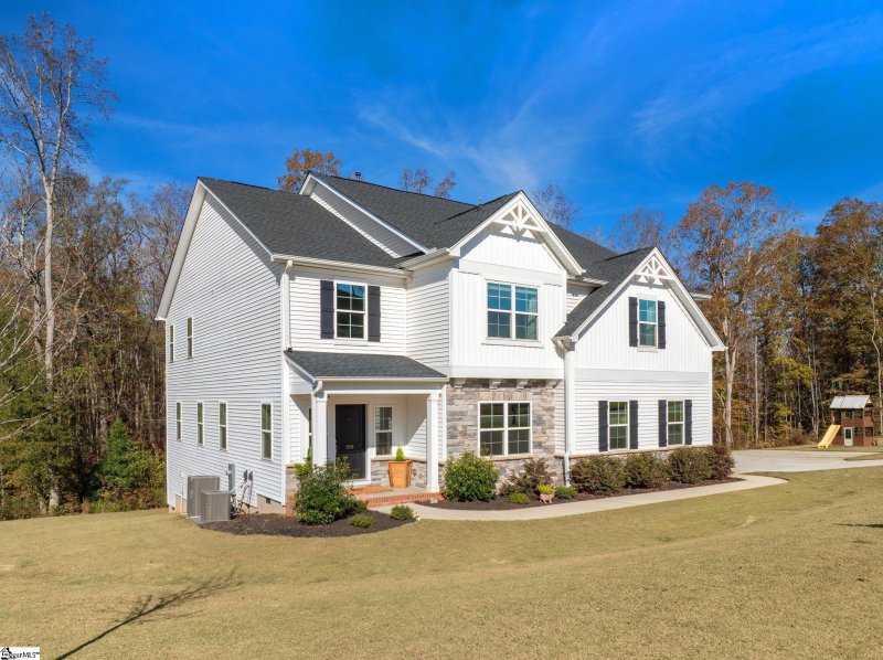 Property image 2 at 218 Avendell Drive, Easley, SC 28642