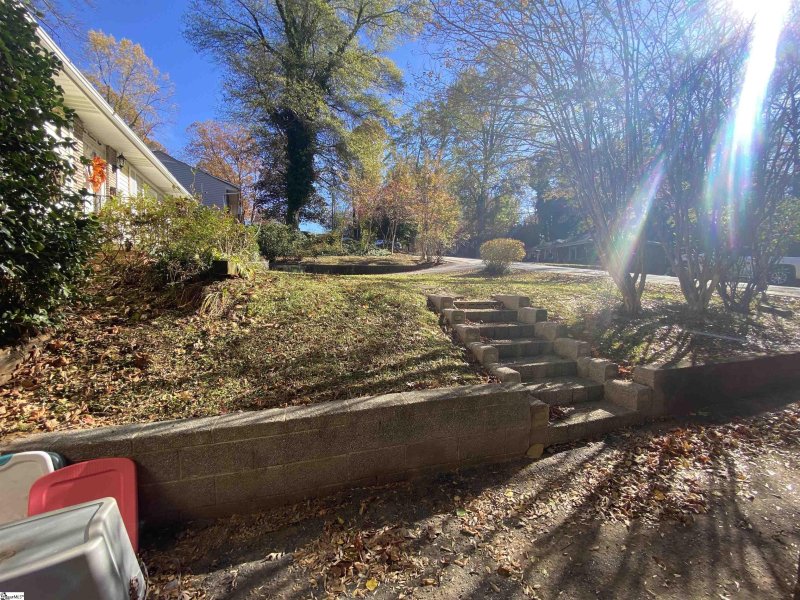 Property image 5 at 308 Dupont Drive, Greenville, SC 29607