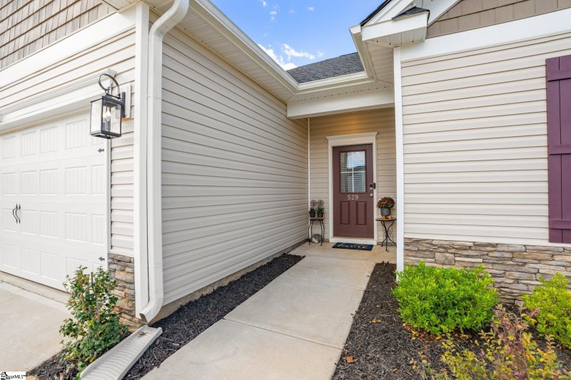 Property image 3 at 529 Clairbrook Court, Greer, SC 29651