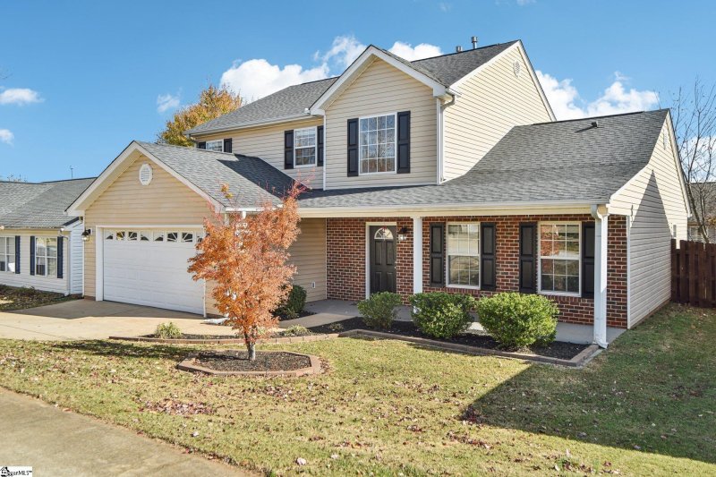 Property image 2 at 12 Seaside Lane, Greer, SC 29650