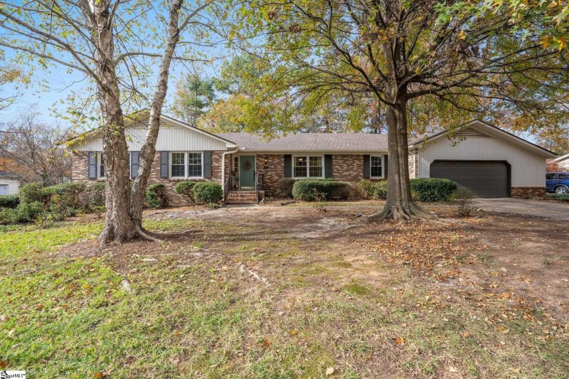 Property image 2 at 114 Gilder Creek Drive, Greenville, SC 29607