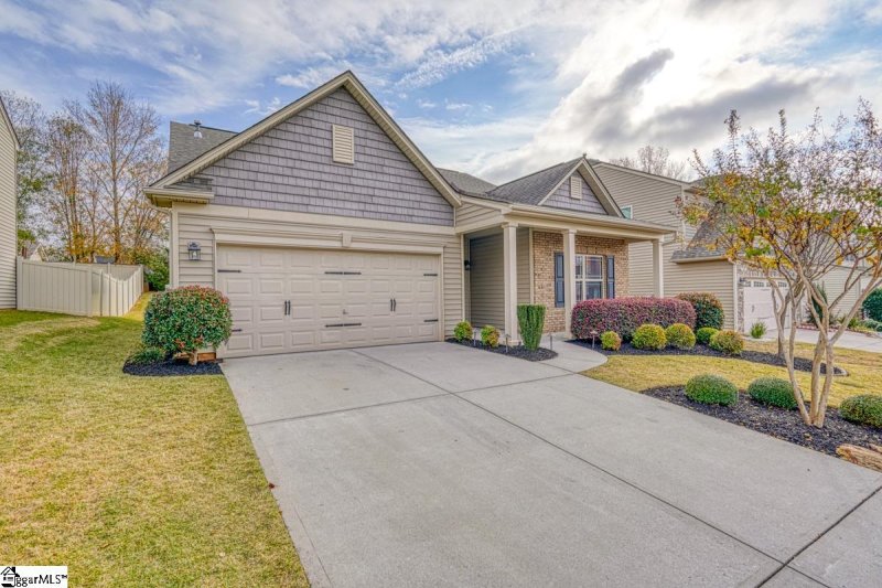 Property image 3 at 201 Penrith Court, Simpsonville, SC 29681