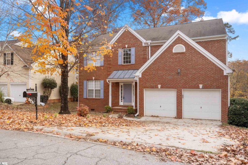 107 Waterton Way