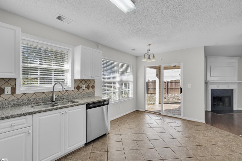 Property image 3 at 101 Summerchase Drive, Simpsonville, SC 29680