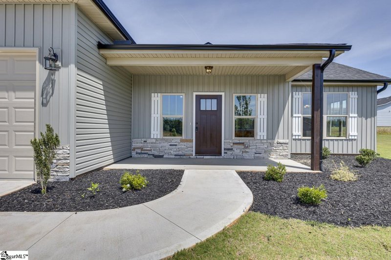 Property image 4 at 112 Legacy Lane, Pickens, SC 29671