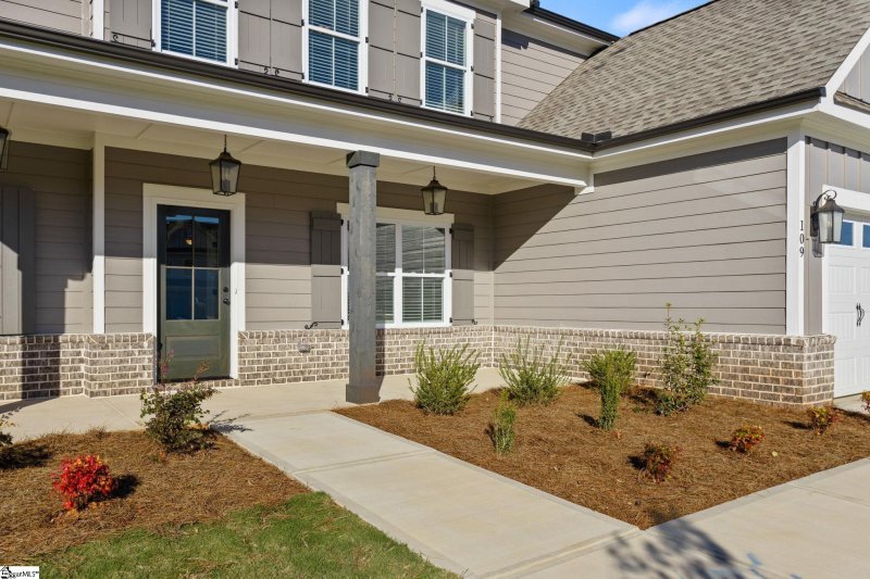 Property image 3 at 109 Arbor Woods Way, Easley, SC 29642