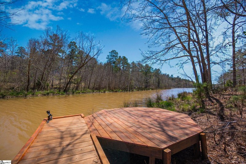 Property image 2 at 108 E Commodore Drive, Cross Hill, SC 29332