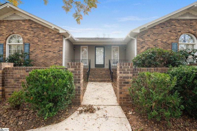 Property image 4 at 17 Carriage Drive, Greer, SC 29651