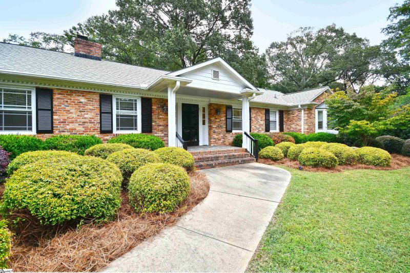 Property image 2 at 1119 Edwards Road, Greenville, SC 29615