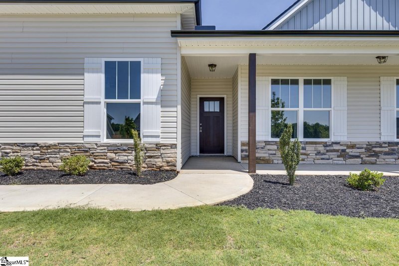Property image 4 at 202 Legacy Lane, Pickens, SC 29657