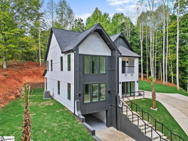 Property image 3 at 184 Blackberry Valley Road, Greenville, SC 29617