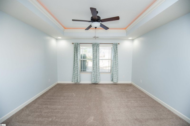 Property image 2 of 112 Dunleith Court in Glen Lake, Boiling Springs, SC 29316-6172