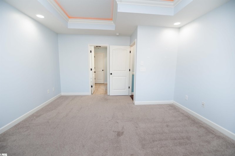 Property image 3 of 112 Dunleith Court in Glen Lake, Boiling Springs, SC 29316-6172