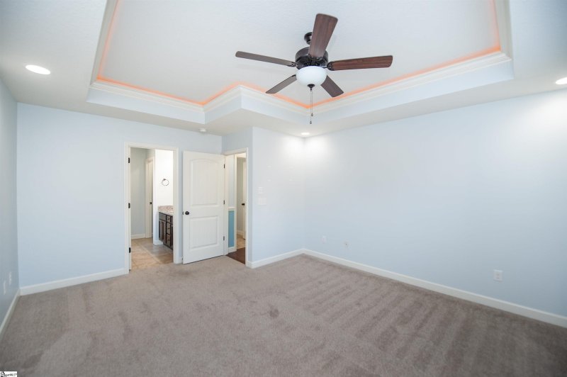Property image 4 of 112 Dunleith Court in Glen Lake, Boiling Springs, SC 29316-6172