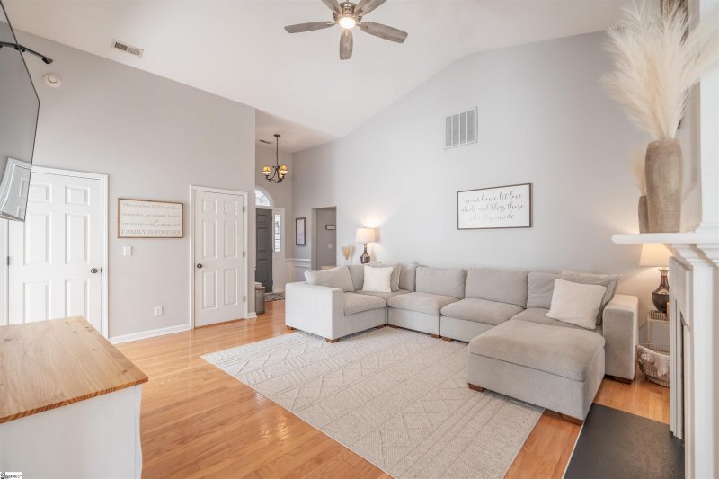 Property image 3 at 500 Kingsmoor Drive, Simpsonville, SC 29681