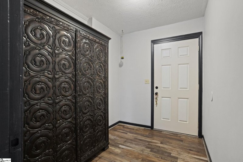 Property image 4 at 108 Beaverdale Court, Simpsonville, SC 29681-2101