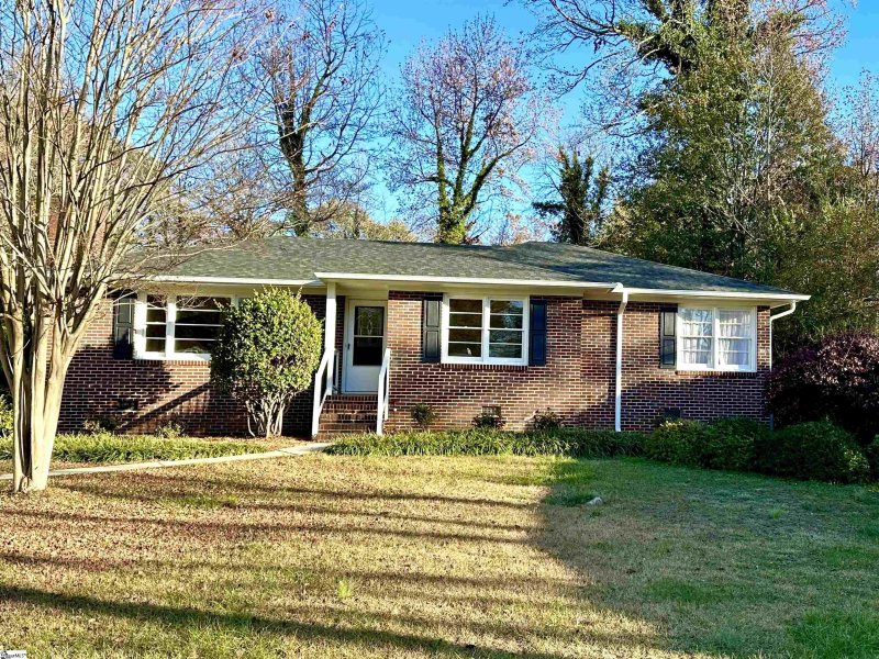 Property image 2 at 18 Brentwood Drive, Greenville, SC 29609