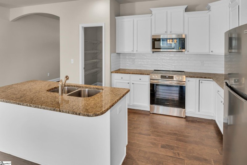 Property image 5 at 411 Longfellow Way, Simpsonville, SC 29681