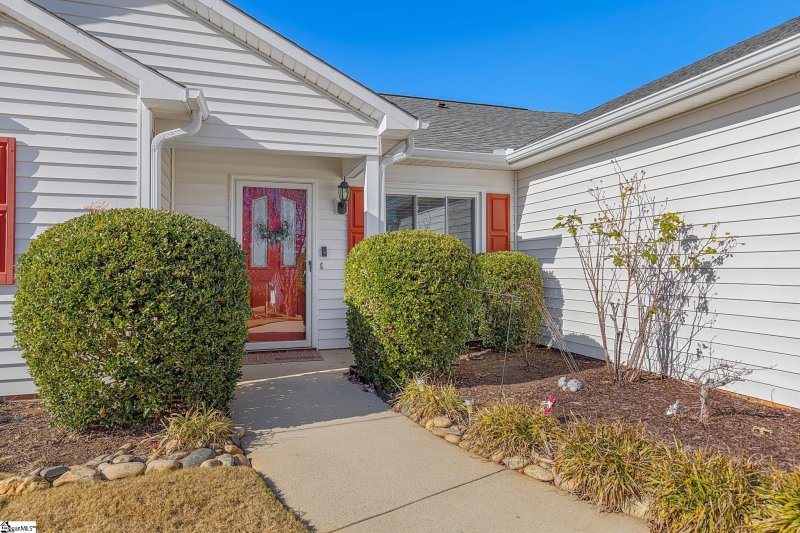 Property image 5 at 9 Sunbriar Drive, Greenville, SC 29615