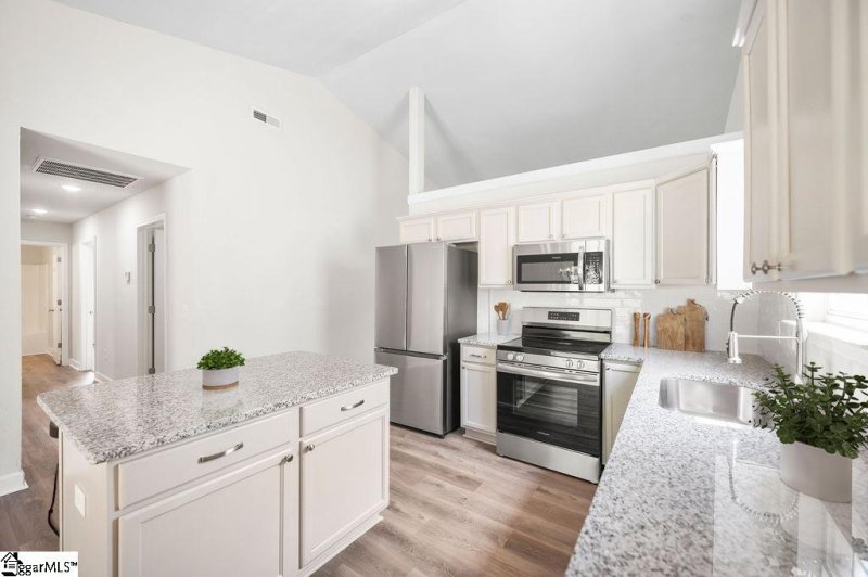 Property image 2 at 245 Waxberry Court, Boiling Springs, SC 29316