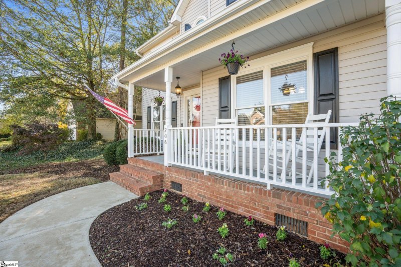 Property image 2 at 206 Kinard Way, Simpsonville, SC 29681