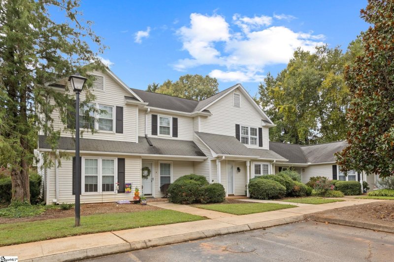 2001 Pelham Road