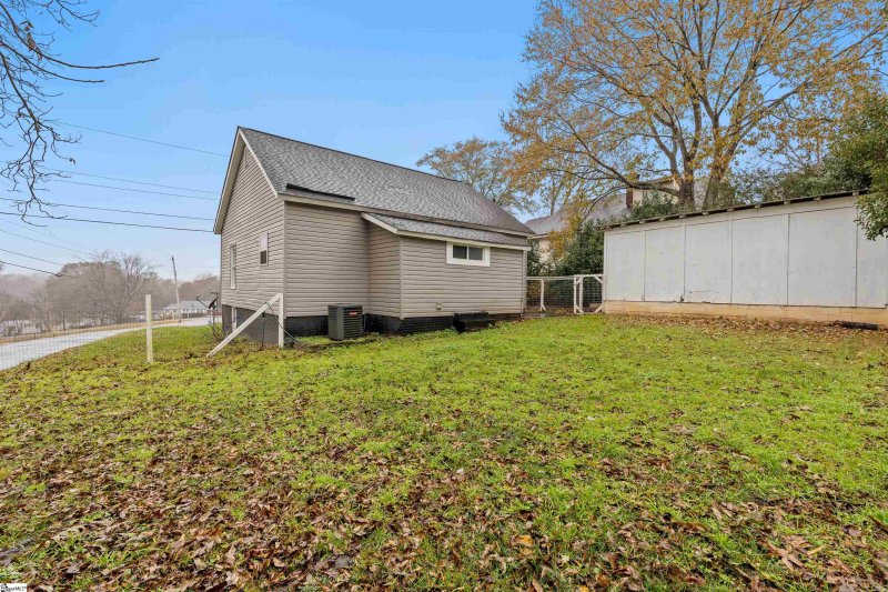 Property image 5 at 207 S 9th Street, Easley, SC 29640
