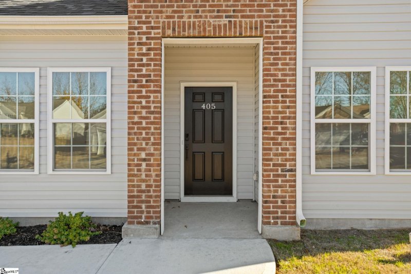 Property image 3 at 405 Revis Creek Court, Simpsonville, SC 29681