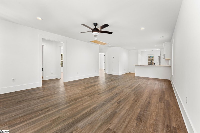 Property image 3 at 224 Shannondoah Drive, Westminster, SC 29693