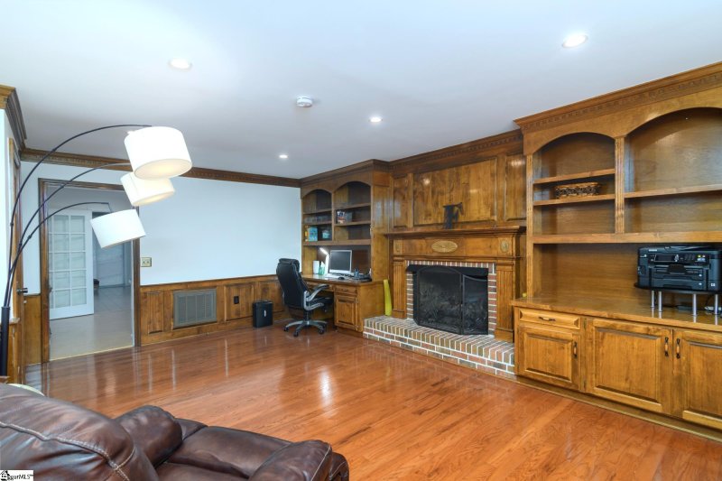 Property image 3 at 26 Plantation Drive, Simpsonville, SC 29681