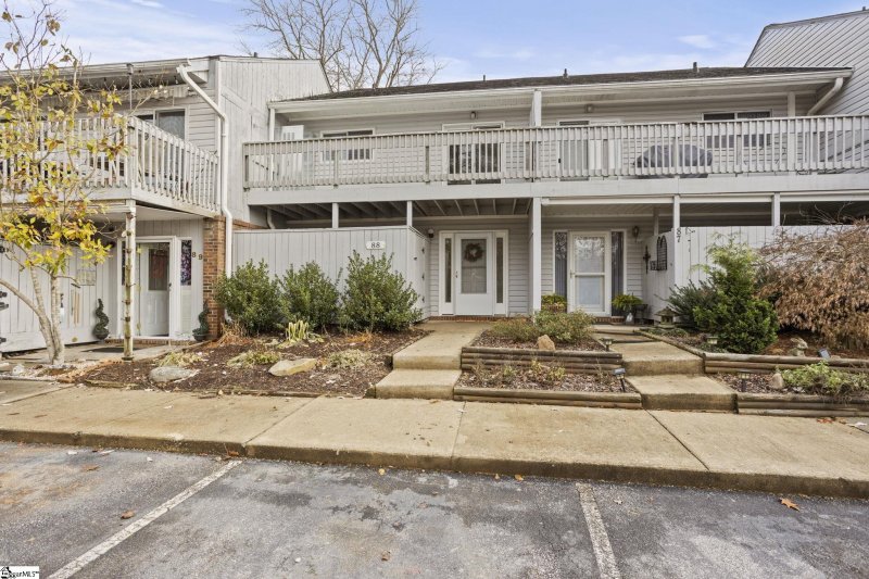 Property image 2 at 88 Topsail Court, Greenville, SC 29611