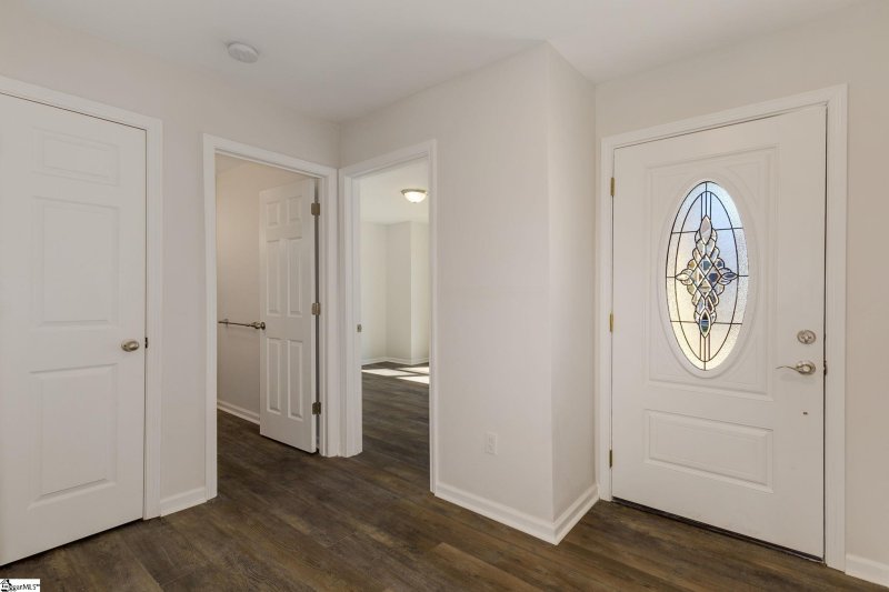Property image 4 of 118 Bridgeville Way in Glen Lake, Boiling Springs, SC 29316