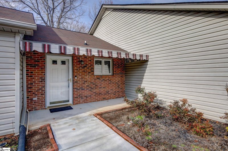 Property image 5 at 116 N Woodgreen Way, Greenville, SC 29615