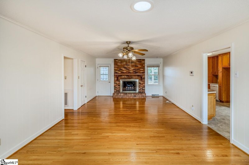 Property image 4 at 104 Plantation Drive, Greer, SC 29651