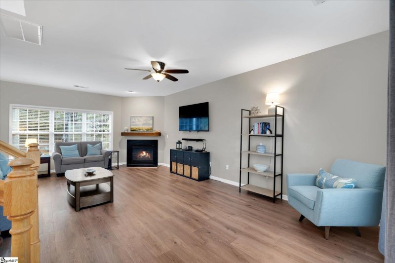 Property image 3 at 135 Longwood Lane, Easley, SC 29642-7884