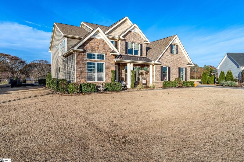 Property image 2 at 12 Ione Circle, Williamston, SC 29697