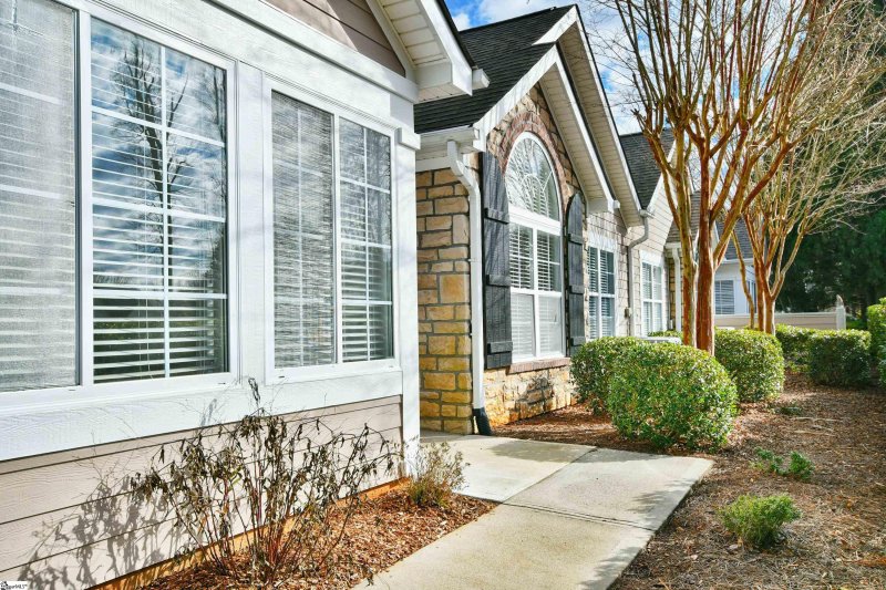 Property image 2 at 132 High Hat Circle, Greenville, SC 29617