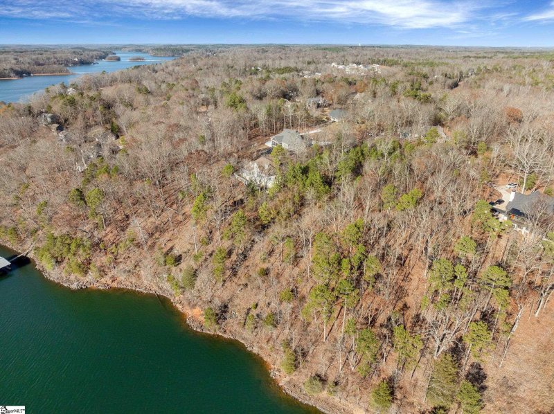 Property image 3 at 106 Charter Oak Drive, Anderson, SC 29625