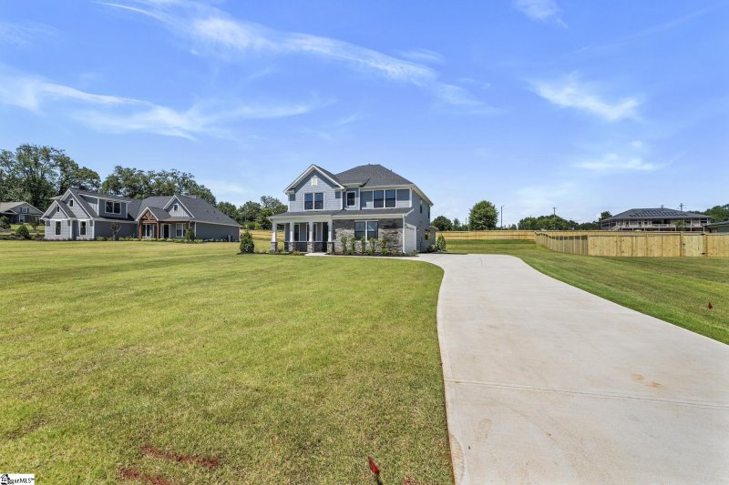 Property image 3 of 103 Ever Silvers Lane in Double Springs, Taylors, SC 29687