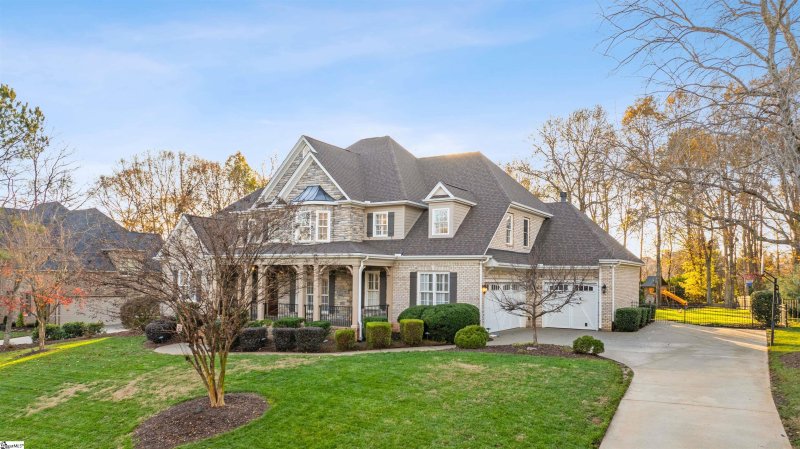 Property image 4 at 715 Brixton Circle, Simpsonville, SC 29681