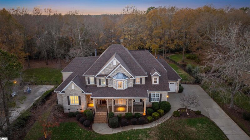 Property image 5 at 715 Brixton Circle, Simpsonville, SC 29681