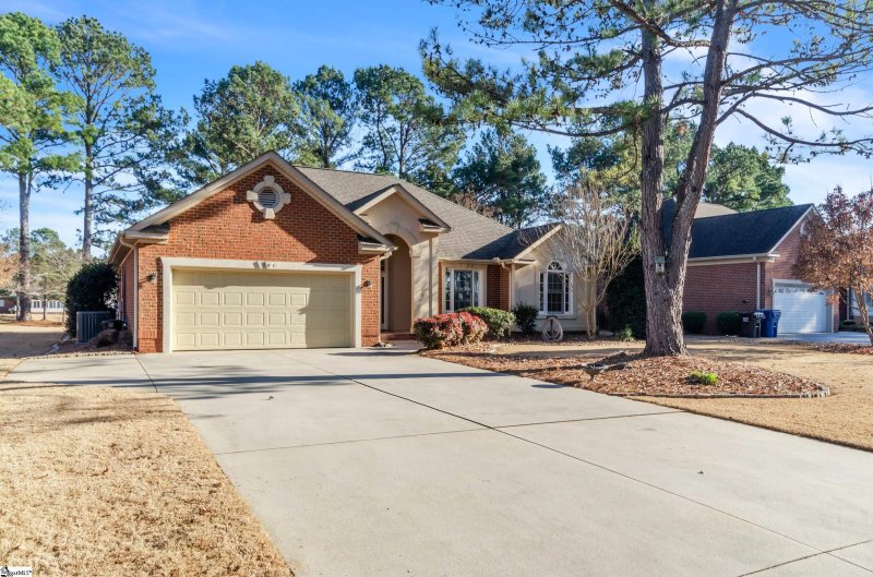 Property image 2 at 304 Rivers Run, Greenwood, SC 29649