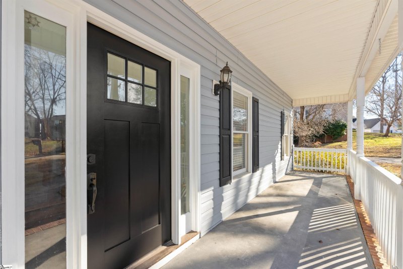 Property image 5 at 123 Saddle Ridge Court, Taylors, SC 29687