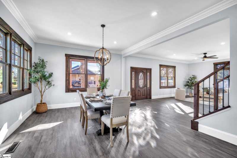 Property image 3 at 16 Elmwood Avenue, Greenville, SC 29611-5406