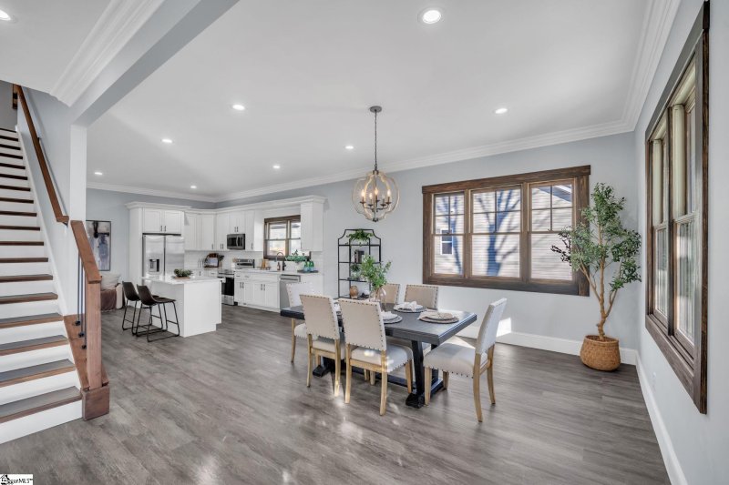 Property image 5 at 16 Elmwood Avenue, Greenville, SC 29611-5406