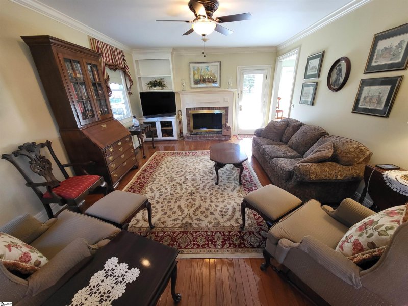 Property image 3 at 3 Nigh Oak Trace, Greer, SC 29651