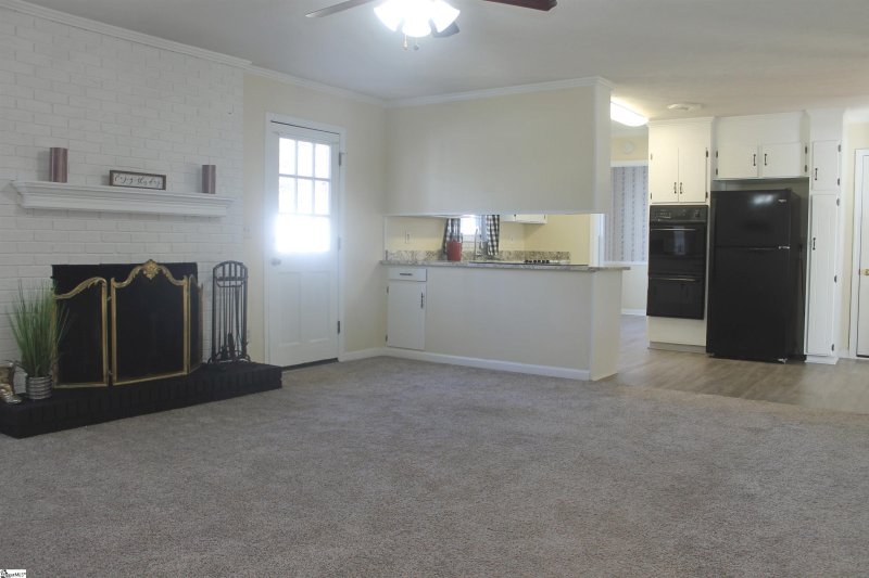 Property image 3 at 7 Blackenridge Drive, Taylors, SC 29687-4323