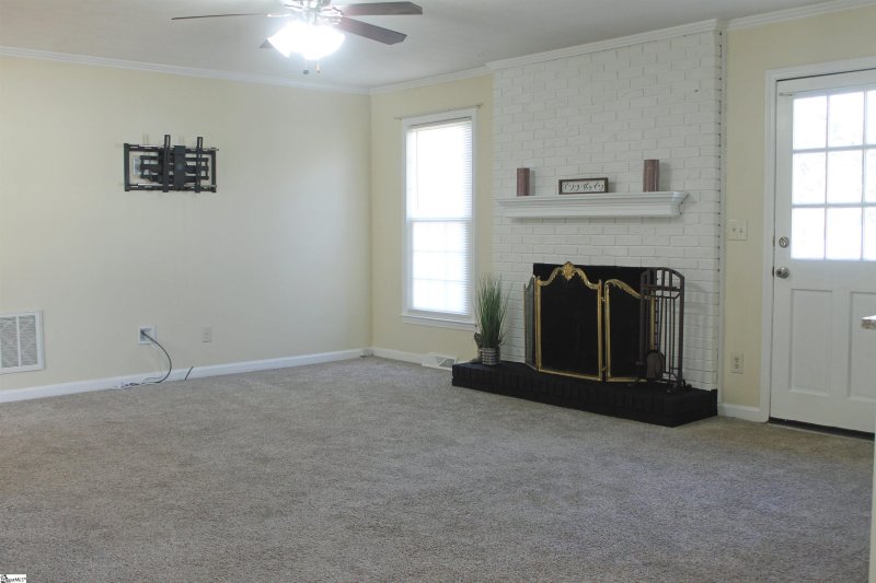 Property image 5 at 7 Blackenridge Drive, Taylors, SC 29687-4323