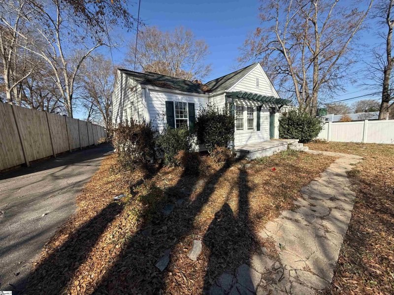Property image 5 at 4 Wembley Road, Greenville, SC 29607