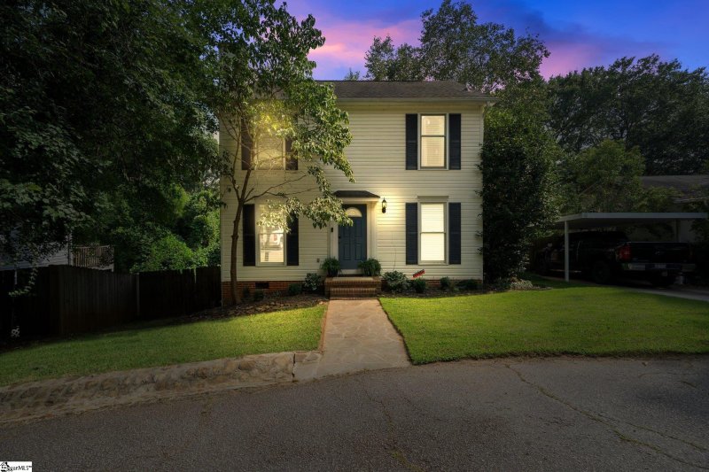 Property image 2 at 112 Brookview Circle, Greenville, SC 29605